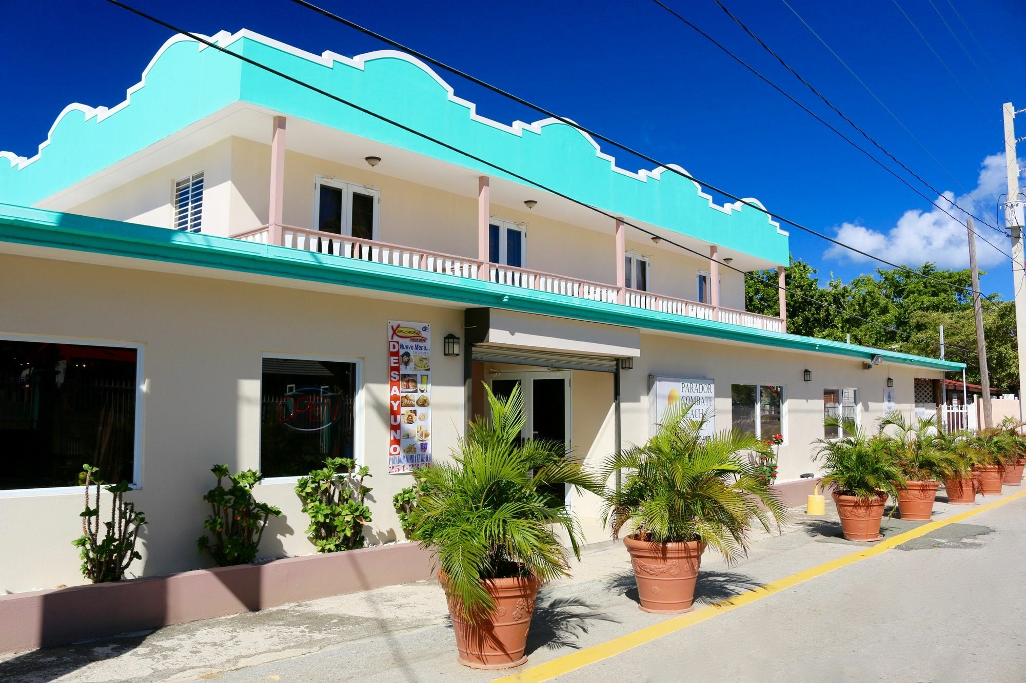 Combate Beach Resort Кабо-Рохо Экстерьер фото